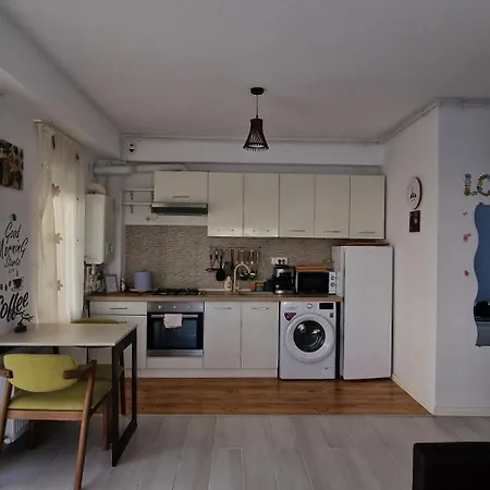 Black Sea Oasis Apartment *