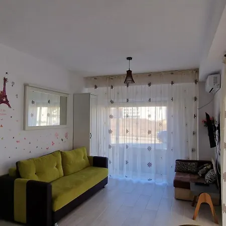 Black Sea Oasis Apartment *